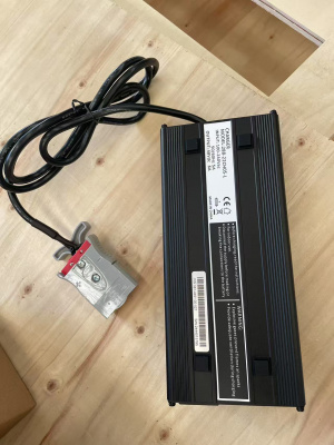 Зарядное устройство для тележек CBD20W-II 48/5A (Charger)